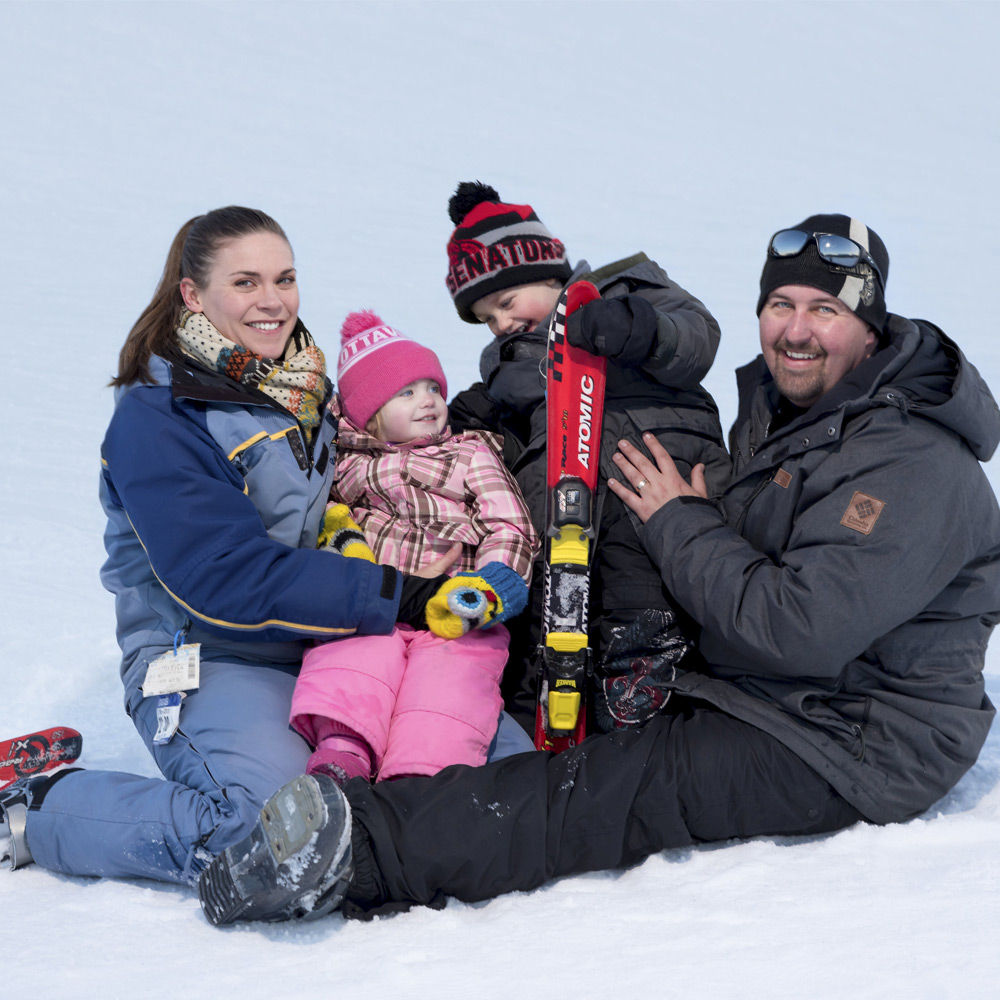 family skiing at the Peaks - Ontario getaways