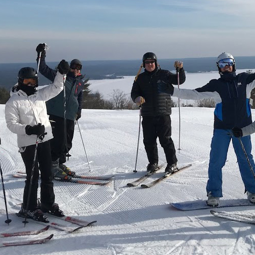 learn to ski at the Peaks