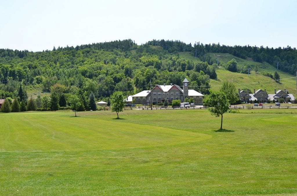 year-round resort Calabogie Peaks